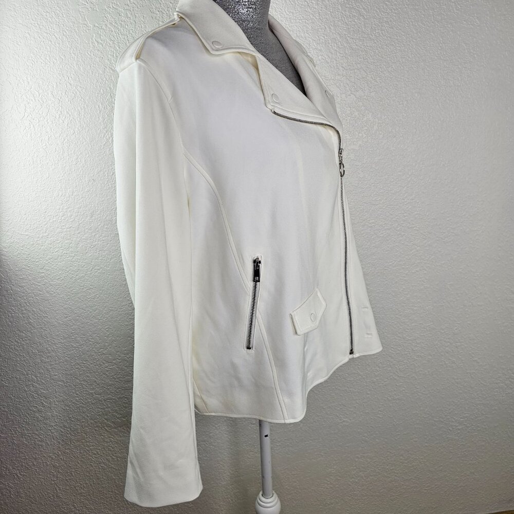 Nine West White Bomber Jacket NEW WITH TAGS! Size XL - Picture 2 of 8
